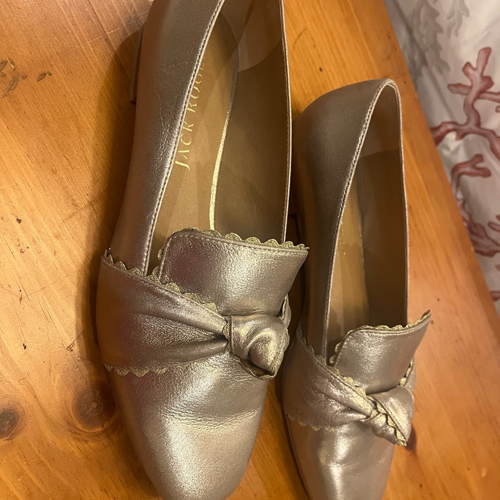 Jack Rogers Platinum Flats Elegant and Comfortable